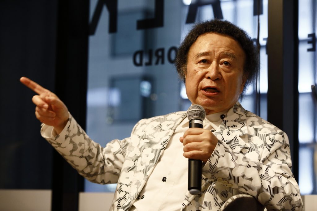 篠山紀信の前妻はハワイ出身モデル?後妻は誰で子供は何人?